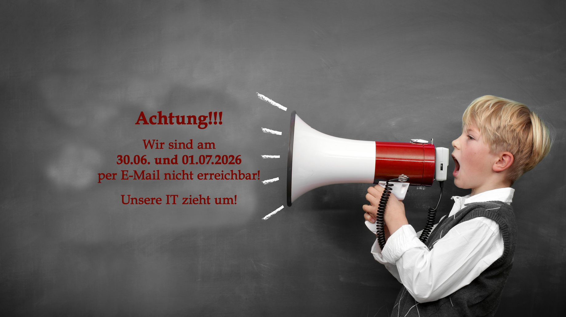 54370153_Kind_Megaphone_Umzug1